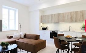 Dagmar Apartment